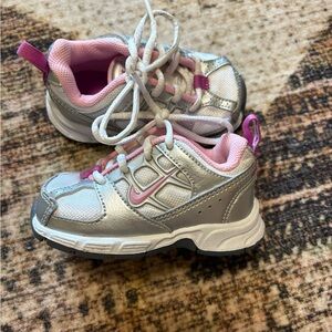 Baby Nike Shoes 4c